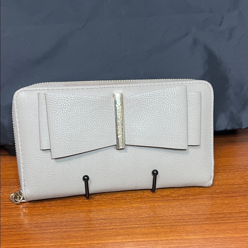 Betsey Johnson Gray Bow Wallet